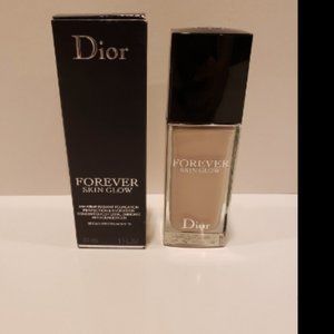 Dior Forever Skin Glow Foundation 2N  0.10 oz Travel Size